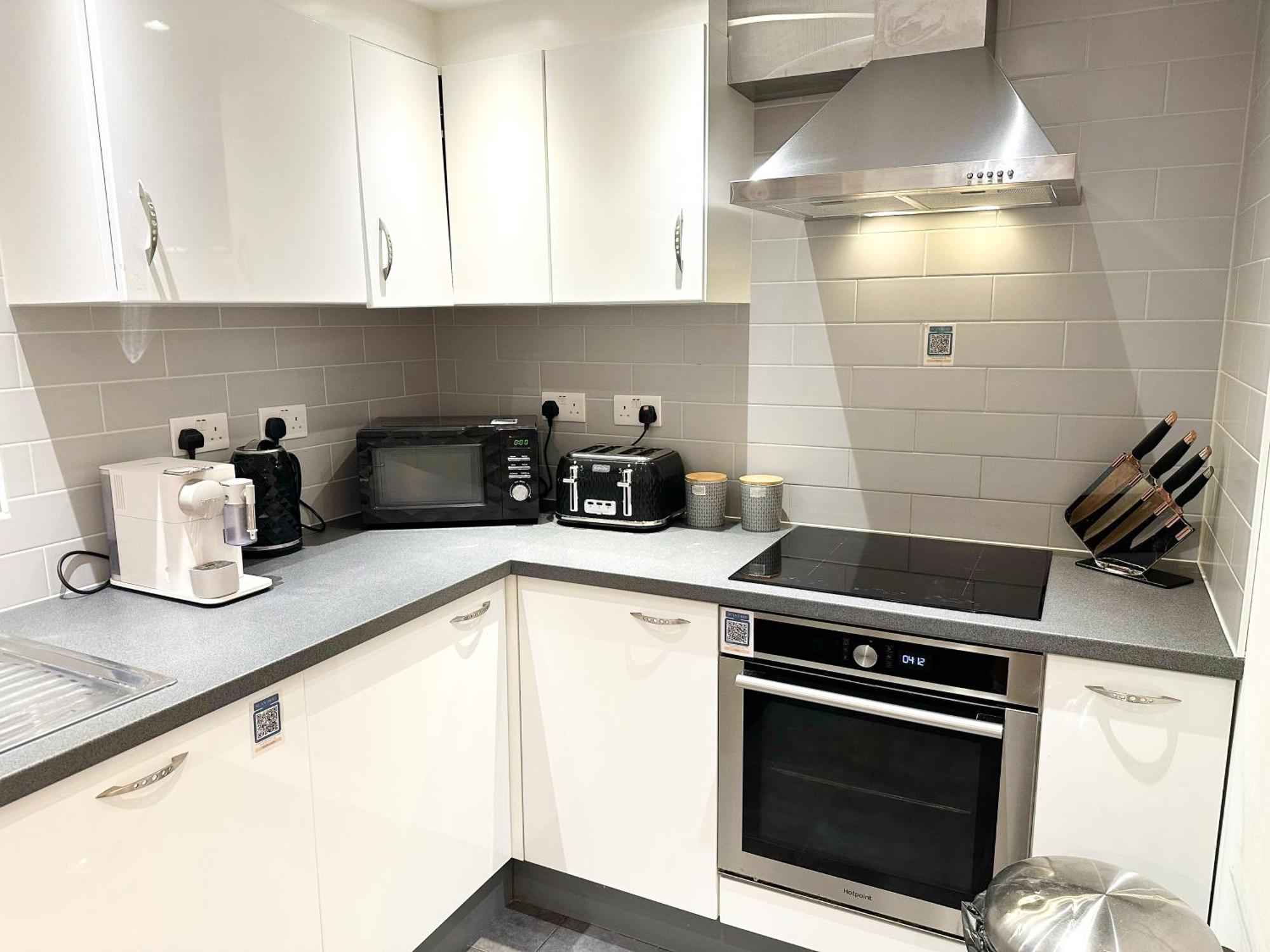 Chic 3 Bedroom Flat With Private Terrace In Holloway Near Finsbury Park Londra Exterior foto
