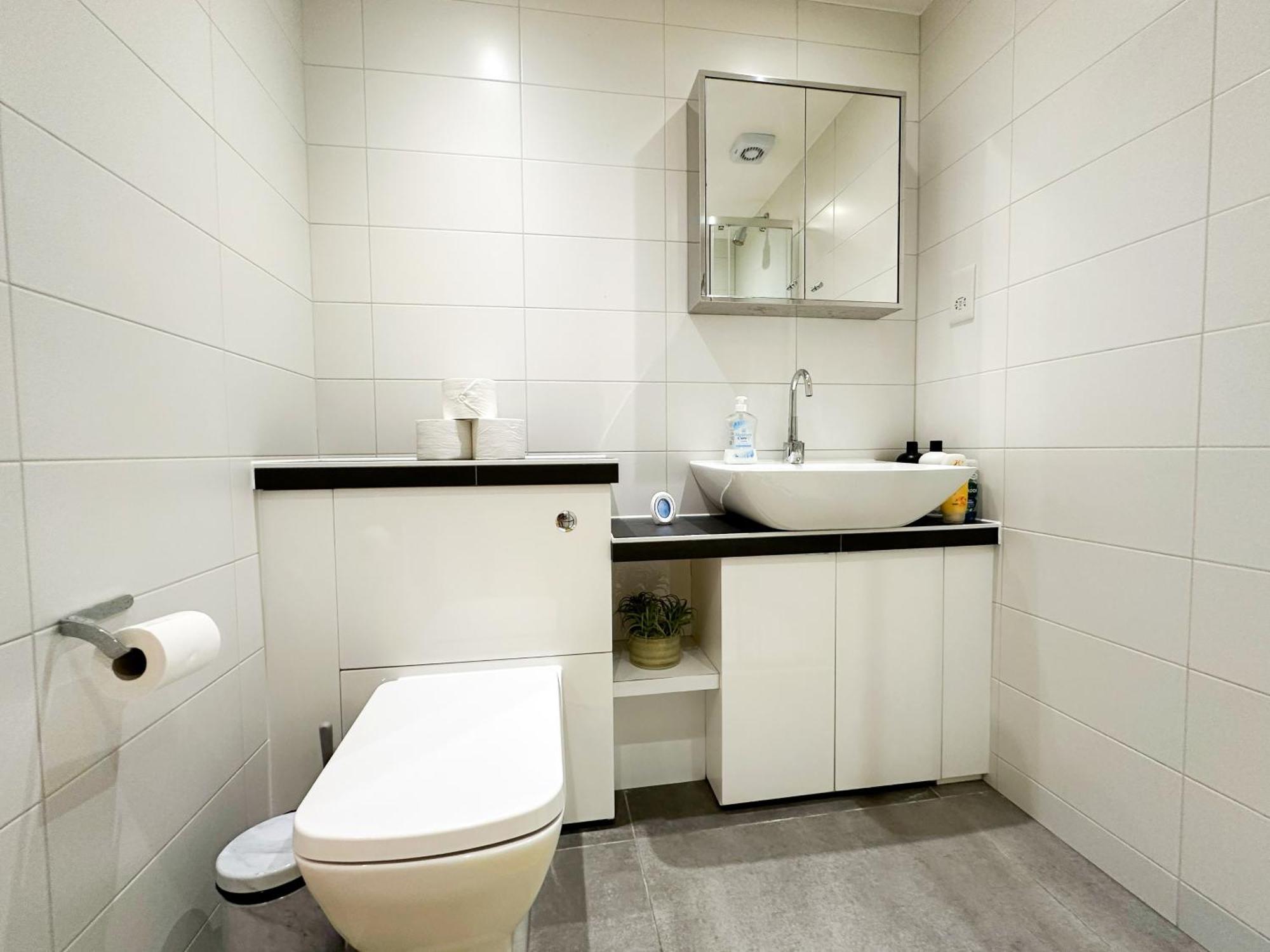 Chic 3 Bedroom Flat With Private Terrace In Holloway Near Finsbury Park Londra Exterior foto
