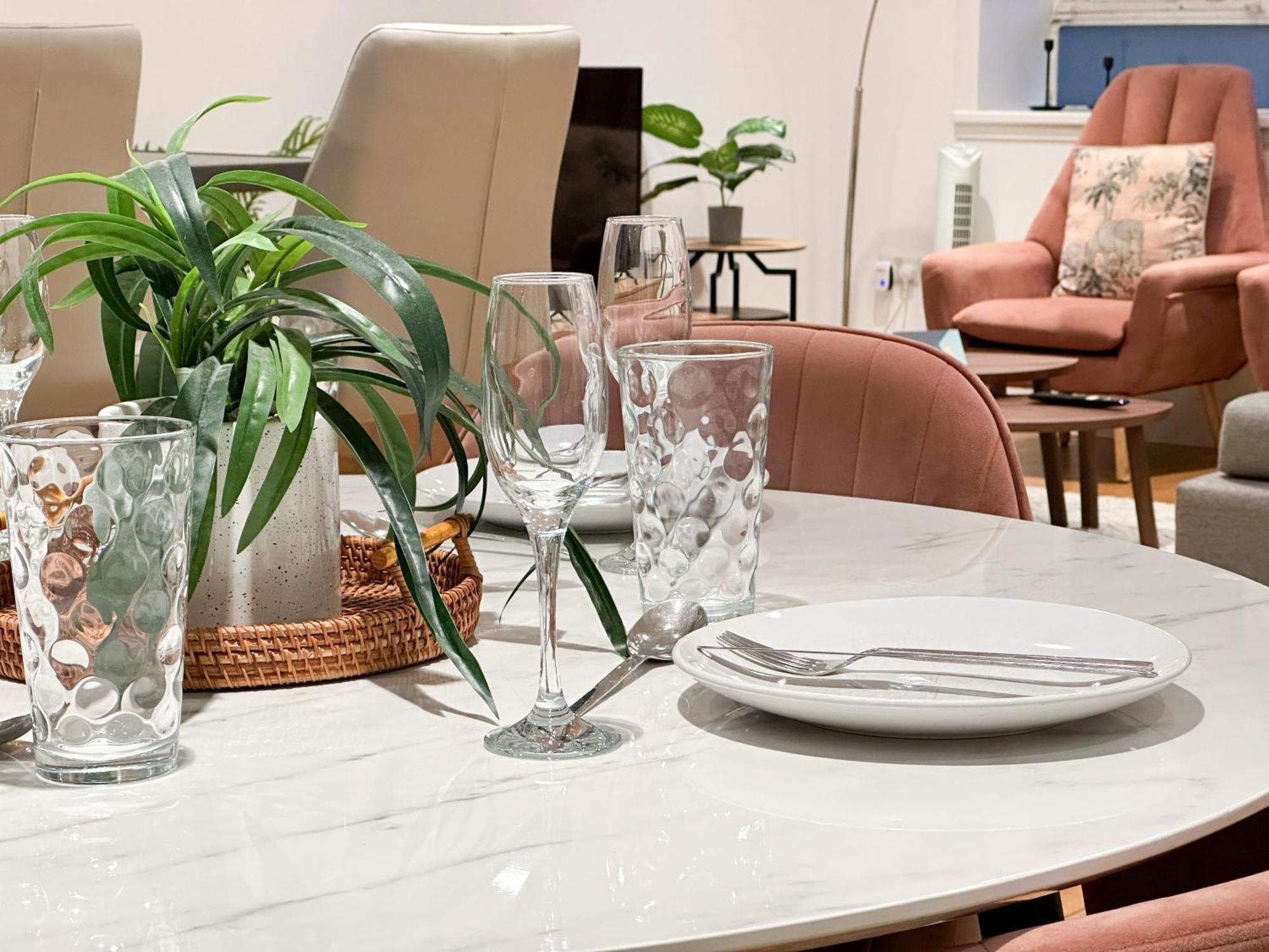 Chic 3 Bedroom Flat With Private Terrace In Holloway Near Finsbury Park Londra Exterior foto